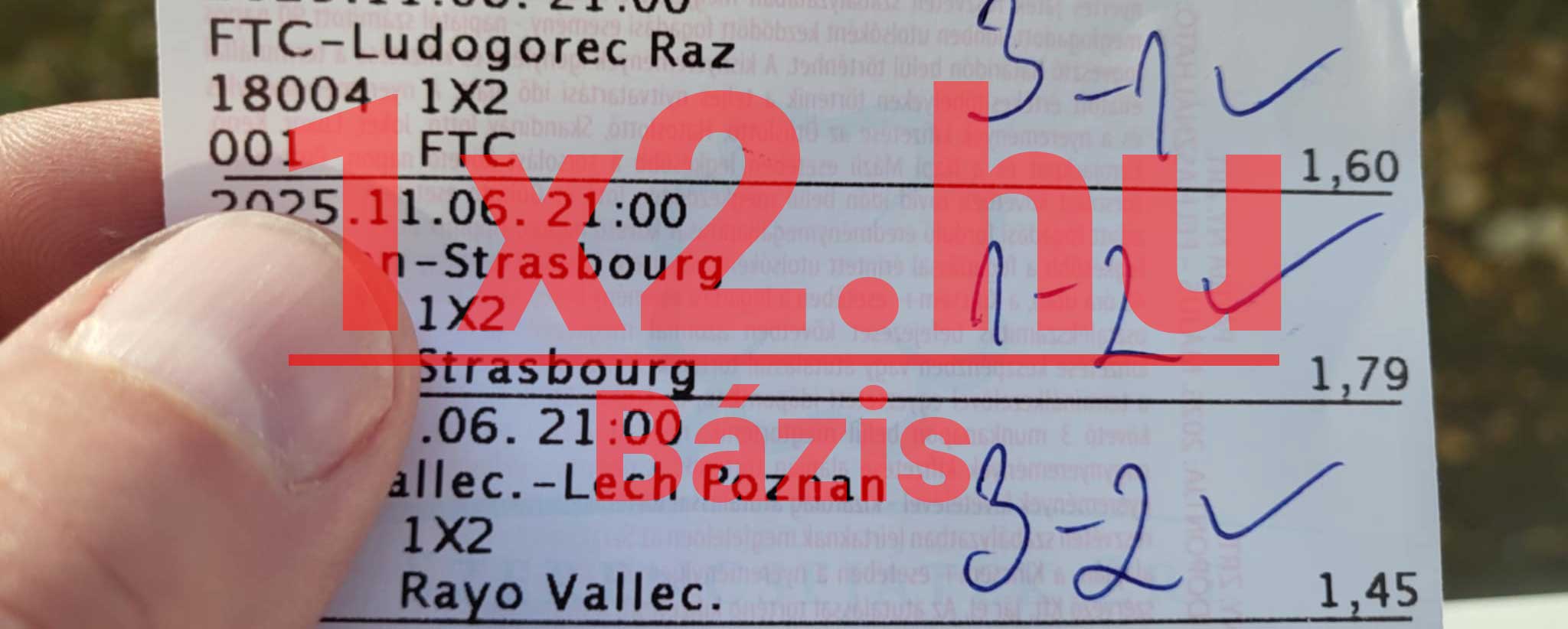 Ezen a képen egy Tippmix szelvénnyel montre, hogyan választ kreatívan az ember megbízható Tippmix tippek alapján. A sportfogadás világa izgalmas kihívás, ahol a jól választott sportfogadás tippek növelhetik a siker esélyét.