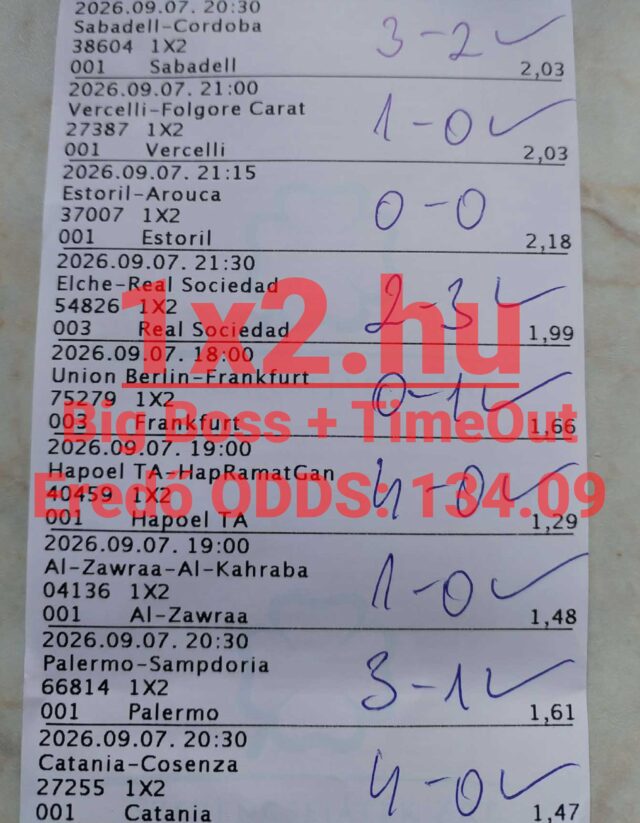 Kinyomtatott sportfogadási szelvény kézzel beírt végeredményekkel és sikeres tippeket jelző pipákkal.