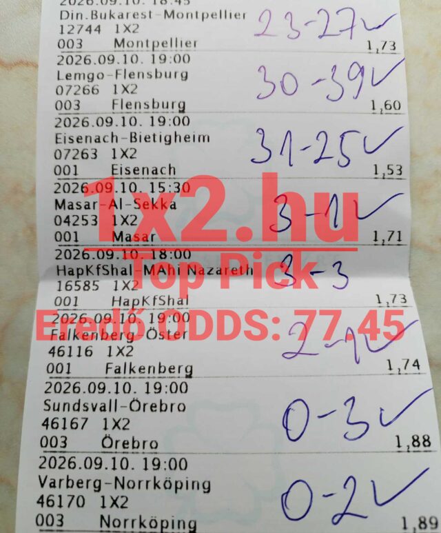 Kinyomtatott sportfogadási szelvény kézzel írt nyertes eredményekkel, pipákkal és 77,45-ös eredő oddsszal.