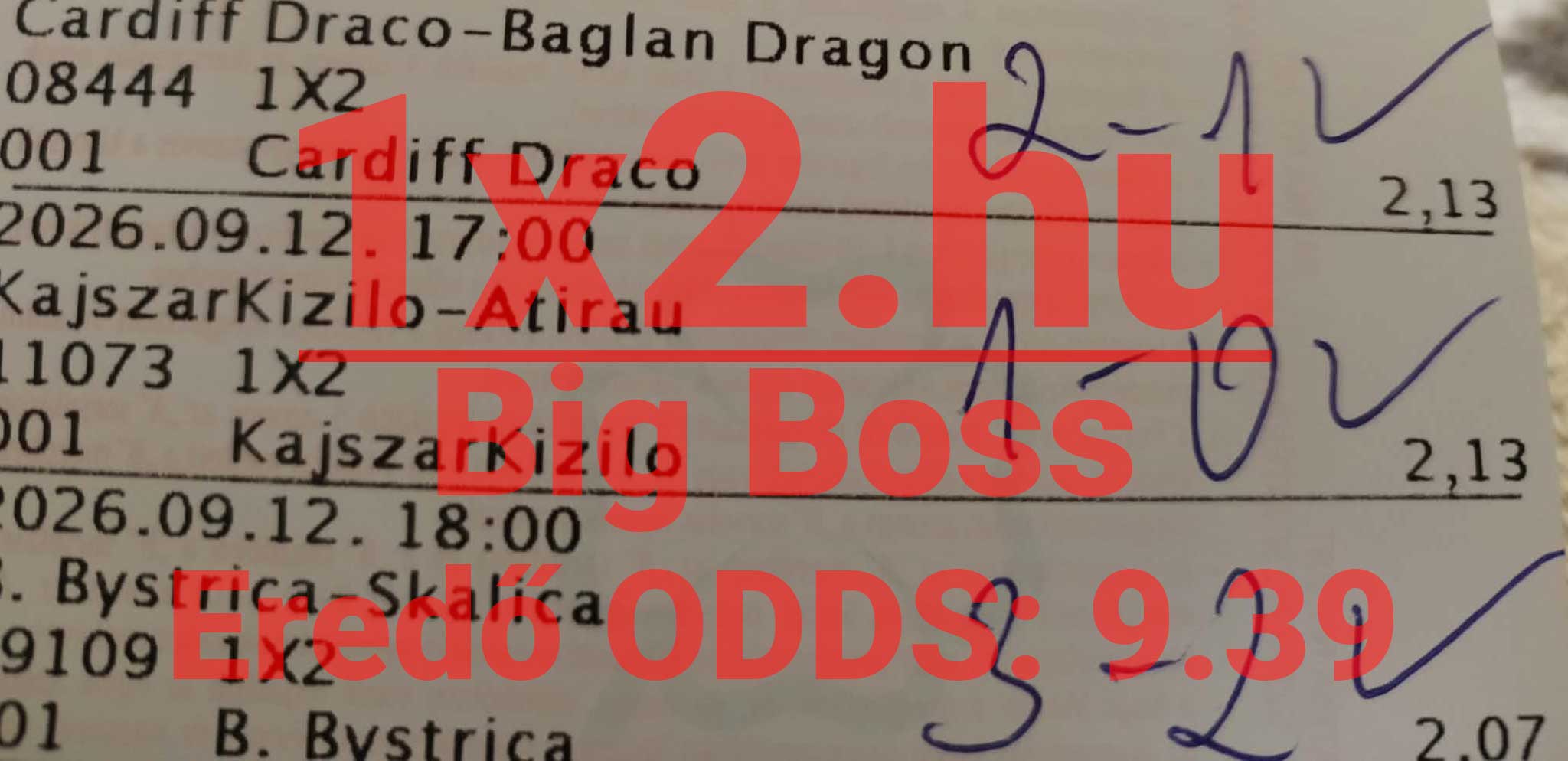 Kinyomtatott sportfogadási szelvény kézzel írt nyertes meccseredményekkel, ellenőrző pipákkal és 9,39-es eredő oddsszal.